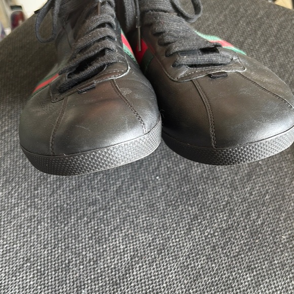 Gucci Black High-Top Sneakers with Red and Green Stripes - Picture 12 of 13